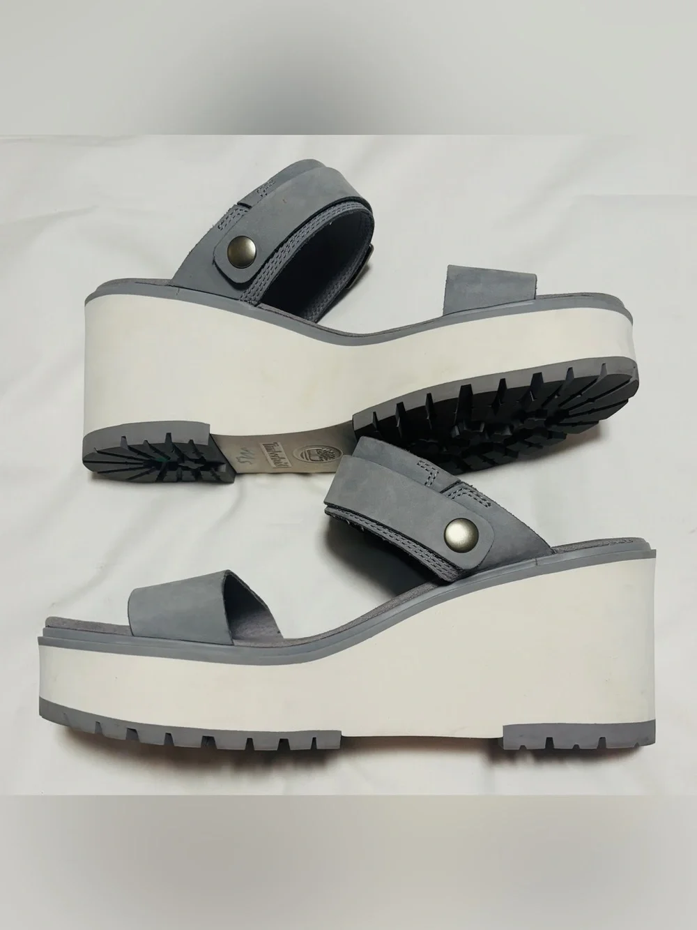 Timberland Grey Nubuck Leather Wedge Sandals Platform Strap Women’s Size 11